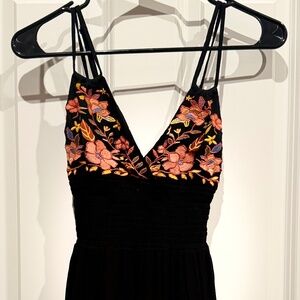 Forever 21 Embroidered Floral Black Romper – Women’s Size Small